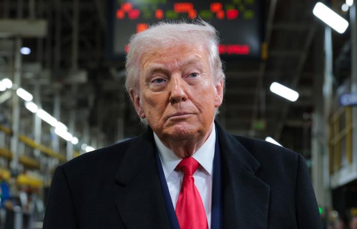 ترامب عن وقف إطلاق النار المؤقت مع إيران: يصمد بشكل جيد