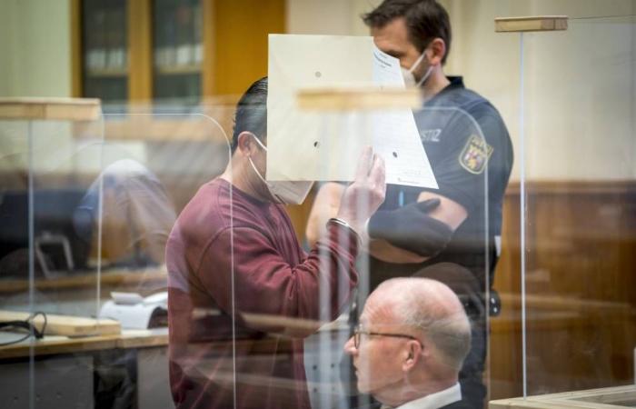 توغل
      إسرائيلي
      في
      بنت
      جبيل
      عشية
      «اجتماع
      واشنطن»