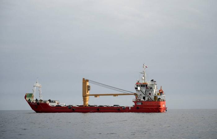 ماليزيا
      تضبط
      ناقلتين
      في
      عملية
      تهريب
      وقود
      ضخمة