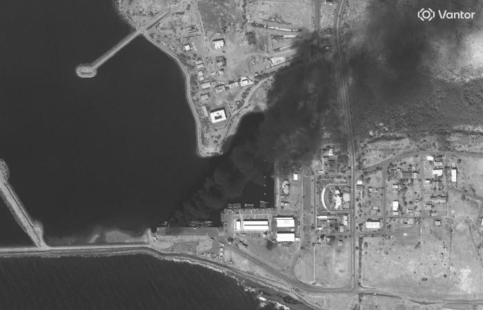 «سنتكوم»
      تبدأ
      الحصار…
      وترمب
      يلوّح
      بإغراق
      السفن
      الإيرانية