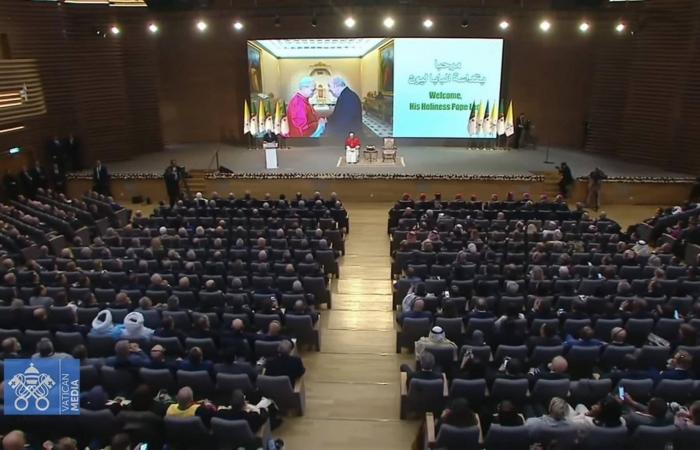 24
      قتيلاً
      وعشرات
      الجرحى
      جراء
      قصف
      بمسّيرات
      على
      مدن
      دارفور