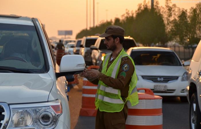 غرامة تصل إلى 100 ألف ريال.. السعودية تعلن عن العقوبات بحق مخالفي تصريح الحج