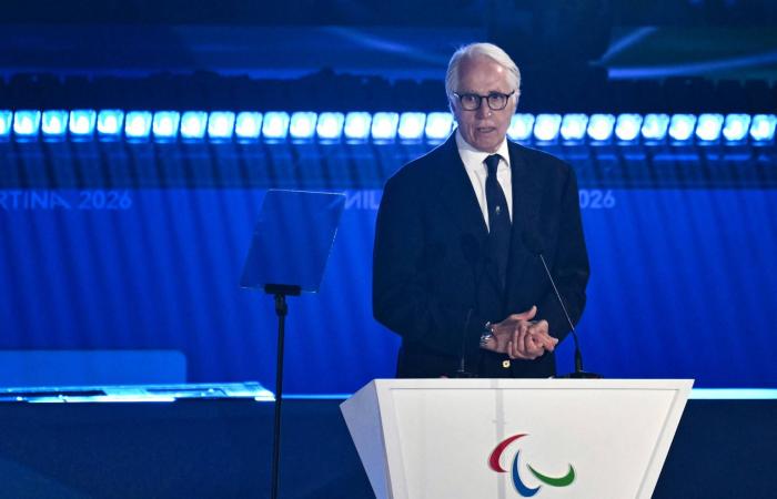 «دورة
      ميونيخ»:
      ألتميير
      يطيح
      بتشيليتش
      من
      الدور
      الأول