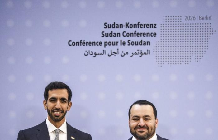 وزير الدولة بوزارة الخارجية يجتمع مع مسؤولين على هامش المؤتمر الدولي الثالث حول السودان