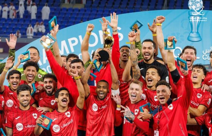 الريان يتوج بكأس QSL لكرة القدم للمرة الأولى بفوزه على معيذر بهدفين نظيفين