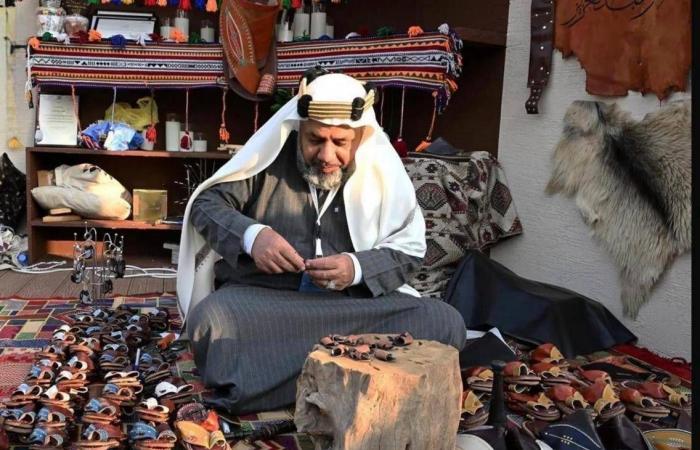 من
      «حرفة»
      إلى
      «قطاع»...
      السعودية
      تؤسس
      مظلة
      نظامية
      للصناعات
      اليدوية