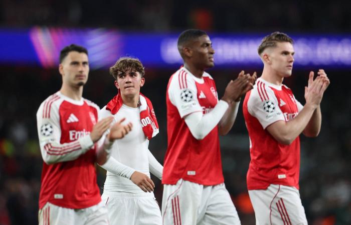 أبطال
      أوروبا:
      آرسنال
      يضرب
      موعداً
      نارياً
      مع
      أتلتيكو
      في
      نصف
      النهائي