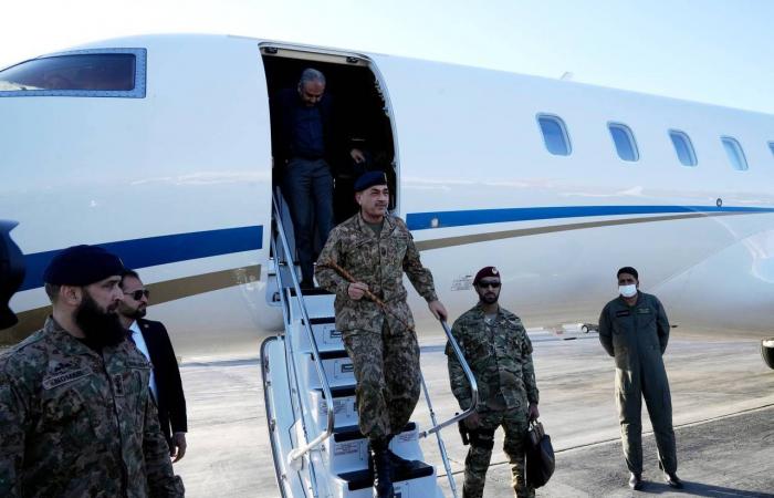 زامير:
      ينبغي
      ألا
      نسمح
      للإيرانيين
      بتحقيق
      مكاسب
      في
      الملف
      النووي
      أو
      مضيق
      هرمز