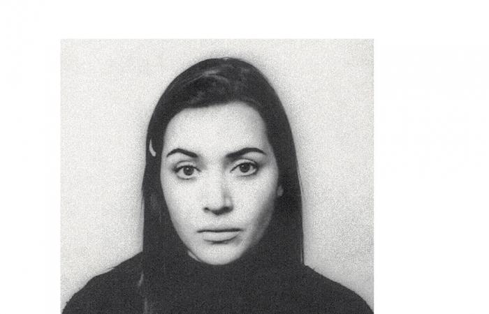 مئات صور جوازات سفر المشاهير وثّقها هذا الاستوديو المتواضع في لندن