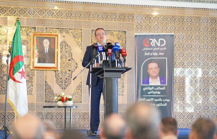 الجزائر:
      سباق
      انتخابي
      تحت
      ضغط
      شكوك
      «النزاهة»