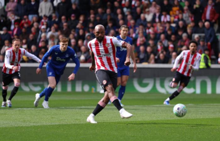 ألكاراس
      ينسحب
      من
      «دورة
      برشلونة»...
      ويؤكد:
      إصابتي
      أخطر
      مما
      توقعت