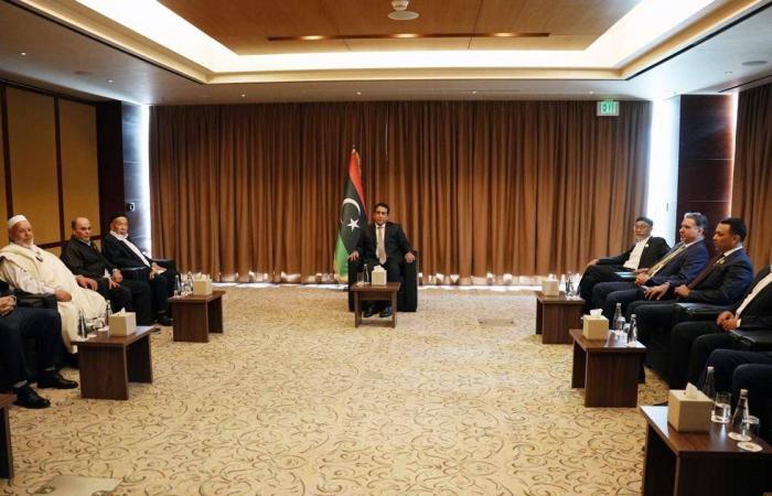 مصراتة
      تصعد
      رفضها
      للمبادرة
      الأميركية
      لتسوية
      الأزمة
      الليبية