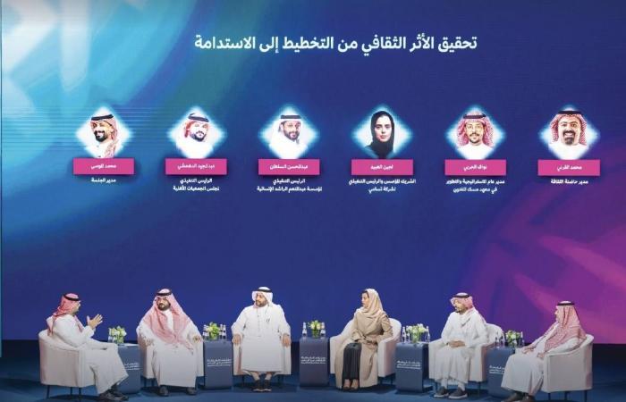 نقاشات
      سعودية
      -
      باكستانية
      تبحث
      التطورات
      والعلاقات