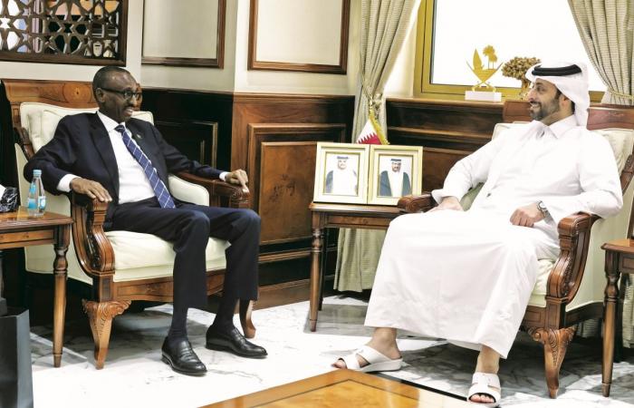 وزير البلدية يلتقي سفير جيبوتي