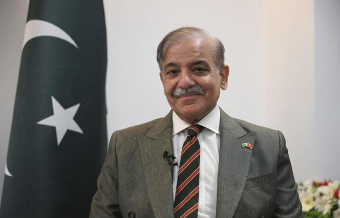 رئيس وزراء باكستان يغادر الدوحة