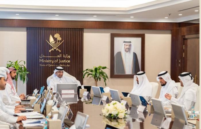 اجتماع لجنة قبول المحامين برئاسة وزير العدل
