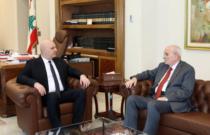 لبنان
      يسعى
      لتثبيت
      وقف
      النار...
      ونتنياهو:
      المهمة
      لم
      تنتهِ