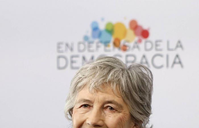 أوكرانيا:
      إطلاق
      نار
      في
      كييف
      ومقتل
      عدة
      أشخاص