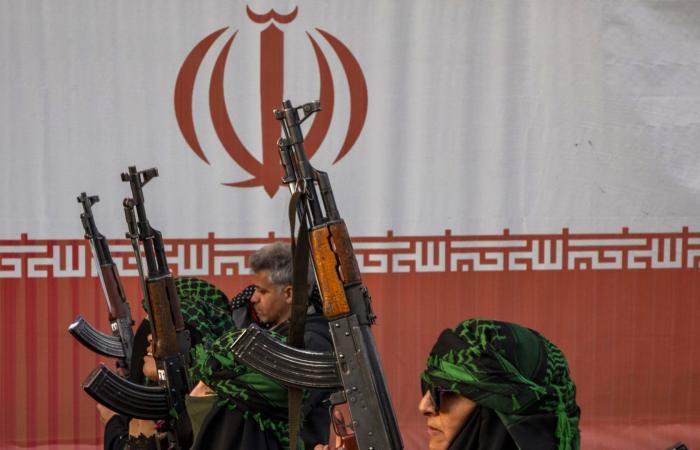 إيران تُعلن دراستها مقترحات أمريكية جديدة بعد وساطة من باكستان