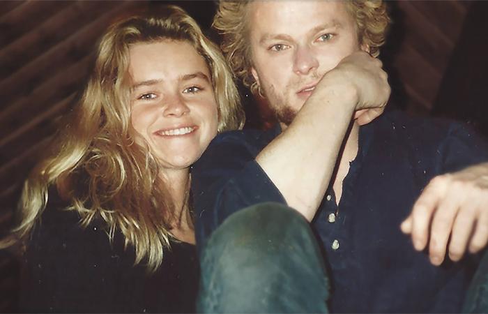 أنيت
      أوسترو
      لـ«الشرق
      الأوسط»:
      «البجعة
      الذهبية»
      رحلة
      إنسانية
      معقدة