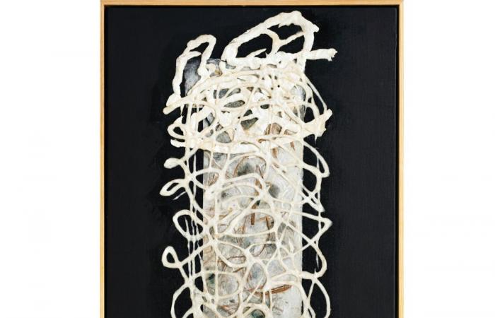 جاليري المرخية يثري الساحة بمعرضين جديدين