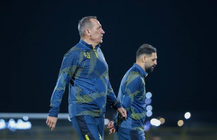 ما
      هي
      كواليس
      رحيل
      هيرفي
      رينارد
      عن
      تدريب
      المنتخب
      السعودي؟