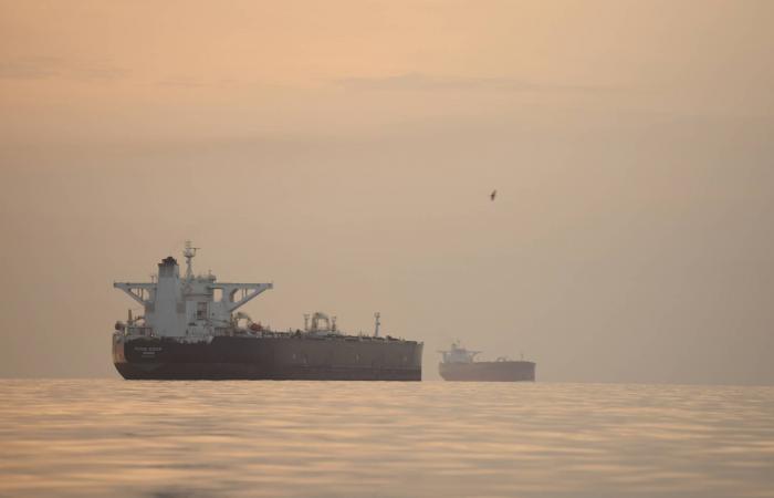 تقرير:
      الجيش
      الأميركي
      يستعد
      لمداهمة
      سفن
      مرتبطة
      بإيران