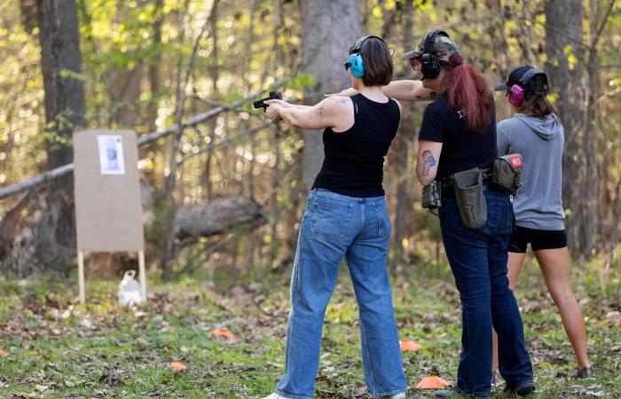 إطلاق
      نار
      في
      حرم
      جامعة
      آيوا
      بالولايات
      المتحدة