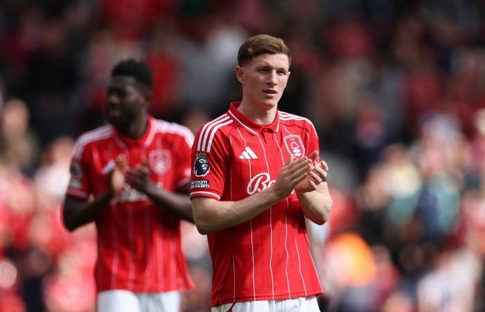 نوتنغهام
      ينعش
      آماله
      في
      البقاء
      برباعية
      في
      بيرنلي
      بالدوري
      الإنجليزي