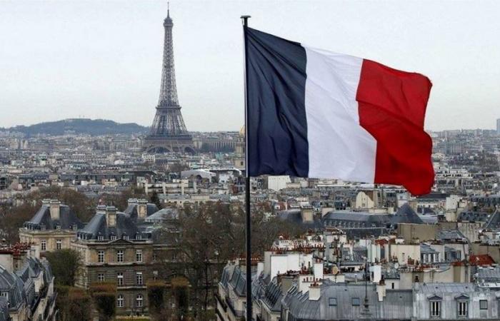 فرنسا: احتمال استخدام مخزون الكيروسين الاستراتيجي لمواجهة أي نقص في إمدادات وقود الطائرات