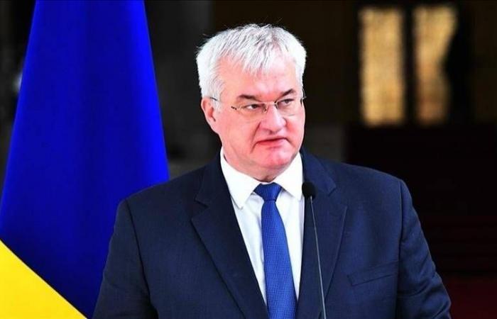 ماكرون
      وتوسك
      يعطيان
      زخماً
      جديداً
      للتعاون
      الدفاعي
      بين
      بلديهما