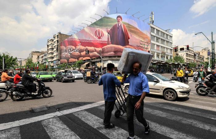المعارضة
      التركية
      تطالب
      بإعلان
      السفير
      الأميركي
      «شخصاً
      غير
      مرغوب
      فيه»