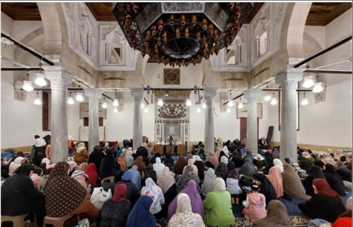 «حرية
      شخصية»
      أم
      «وسيلة
      تًخًفي»
      قد
      يستغلها
      مجرمون؟
      جدل
      النقاب
      يعود
      للواجهة
      في
      مصر