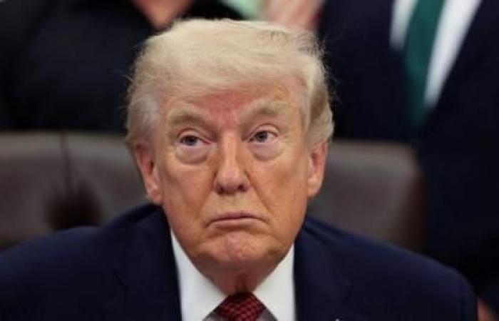 الغموض يكتنف مصير محادثات إسلام آباد، وترامب: "استخراج اليورانيوم من إيران سيكون عملية "طويلة وصعبة" بعد الضربات الأمريكية"