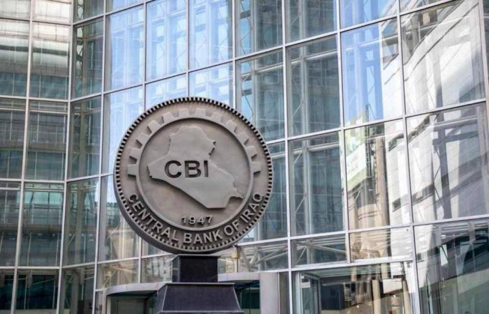 القدس:
      اعتقال
      5
      سيدات
      من
      الأقصى
      بالتزامن
      مع
      اقتحام
      مستوطنين