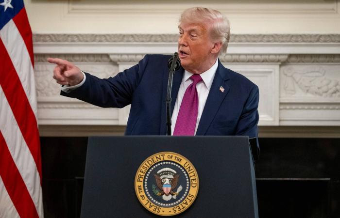 ترمب:
      «من
      الممكن»
      استئناف
      المفاوضات
      مع
      إيران
      في
      الأيام
      المقبلة