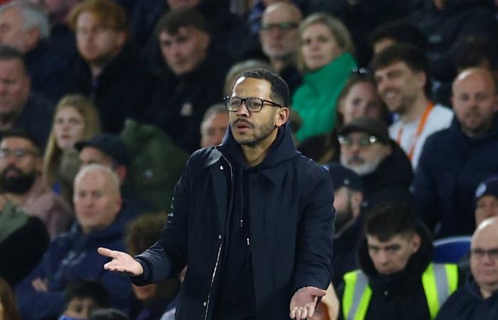 البرازيلي
      استيفاو
      لاعب
      تشيلسي
      مهدد
      بالغياب
      عن
      كأس
      العالم
      2026