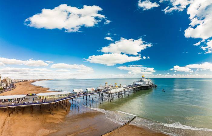 دليلك
      لزيارة
      منحدرات
      «سيفن
      سيسترز»
      ليوم
      واحد
      أو
      أكثر