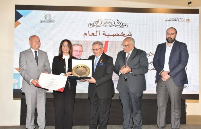 «حكايات
      المكان»
      تجربة
      بصرية
      تبرز
      تراث
      العمارة
      في
      مصر