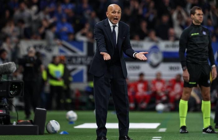 هل
      ينضم
      ويلبيك
      إلى
      منتخب
      إنجلترا
      بعد
      غياب
      8
      سنوات؟