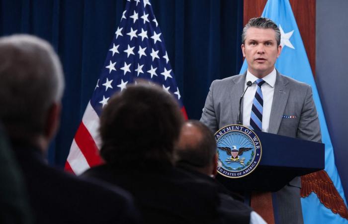 وزير الحرب الأمريكي: الوقت ليس في صالح إيران.. وأيدينا على الزناد