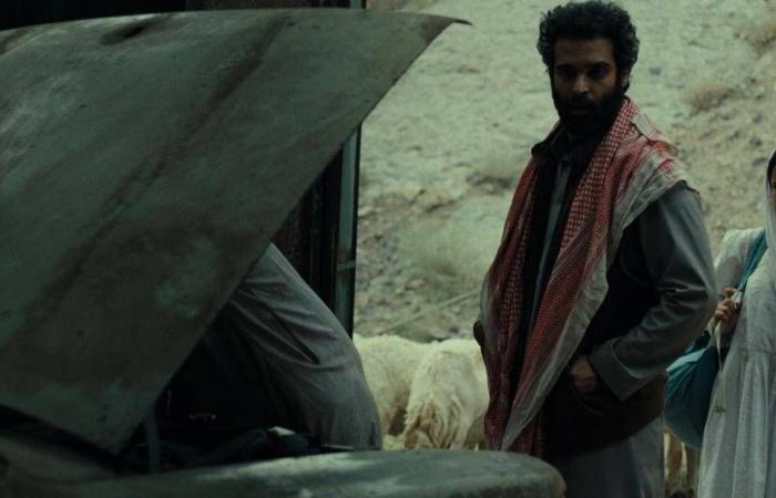 «هجرة»
      السعودي
      ينال
      جائزة
      أفضل
      فيلم
      في
      «أسوان
      السينمائي»