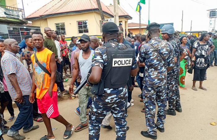 روسيا
      وأوكرانيا
      تعلنان
      تبادل
      193
      أسير
      حرب
      من
      كل
      جانب