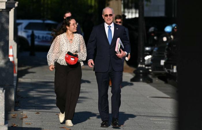 ترمب
      نحو
      «توسيع
      نطاق
      تفاهمات»
      السلام
      بين
      لبنان
      وإسرائيل