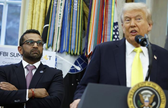 البيت الأبيض يوضح موقف ترامب من مدير "إف بي آي" بعد مزاعم شرب الكحول