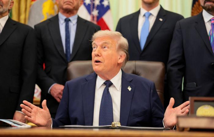 ترمب
      وإيران...
      سياسة
      على
      إيقاع
      «تروث
      سوشيال»