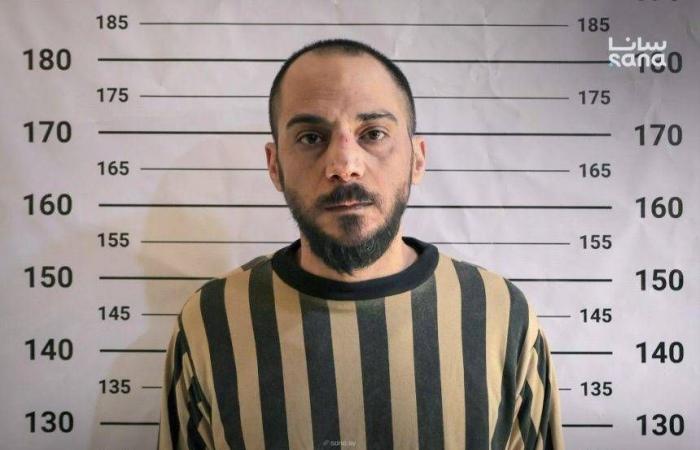 إسرائيل
      تسحب
      قسماً
      كبيراً
      من
      قواتها
      في
      لبنان
      رضوخاً
      لمطلب
      ترمب