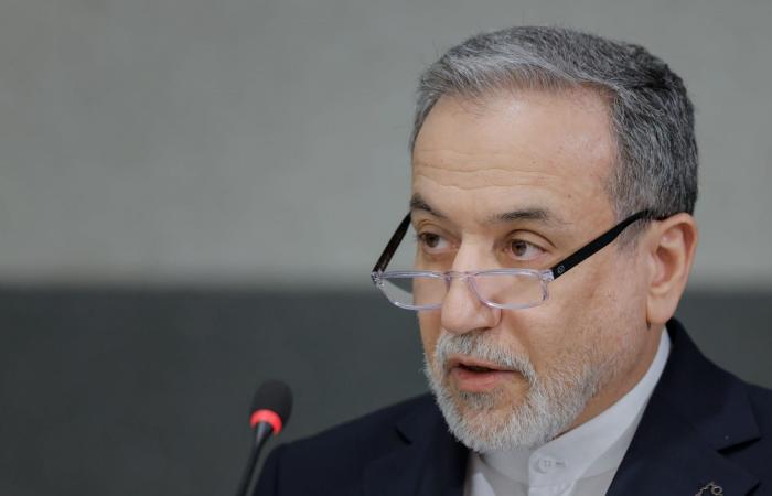 مصادر: وزير خارجية إيران يتوجه إلى باكستان وتوقعات بجولة محادثات ثانية مع أمريكا