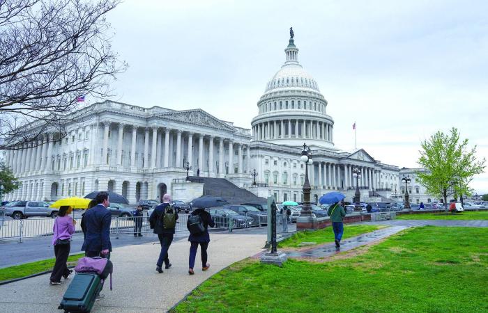 وزارة
      العدل
      الأميركية:
      يجب
      استخدام
      طرق
      إعدام
      مثل
      الرمي
      بالرصاص
      والصعق
      الكهربائي