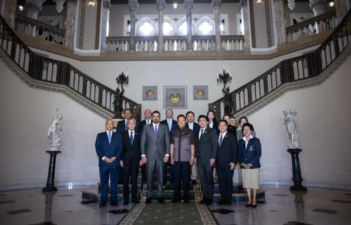 رئيس وزراء مملكة تايلاند يستقبل رئيس المجلس الأولمبي الآسيوي في بانكوك